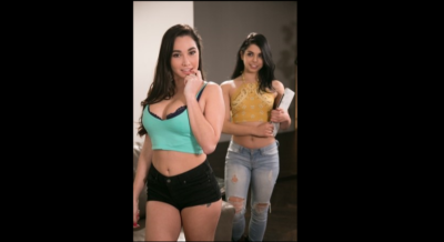 Gina Valentina Y Su Amiga Ponen Al Negro A Gritar De Locuras